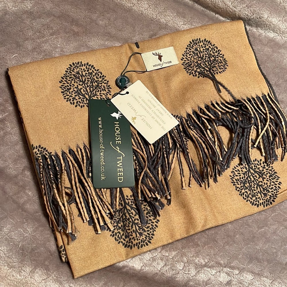 House of tweed nwt $25